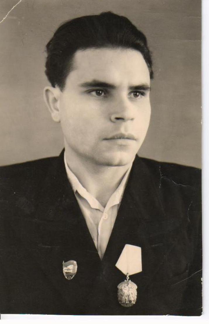 Панов Виктор Николаевич.